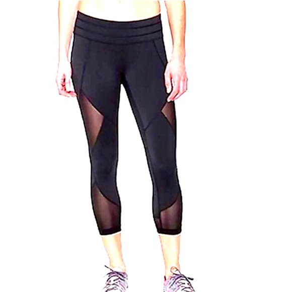 NEW ATHLETA Aura Sonar Mesh Capri Black - Picture 2 of 6